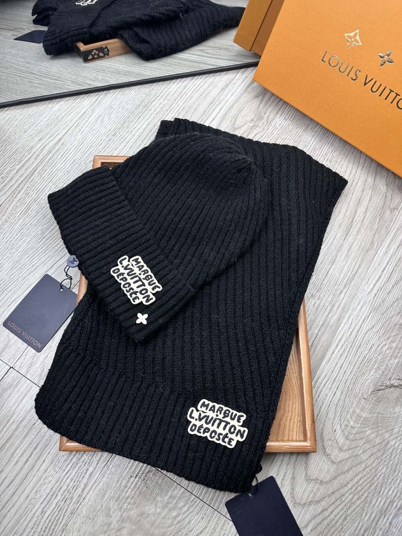 Louis Vuitton Caps Scarfs